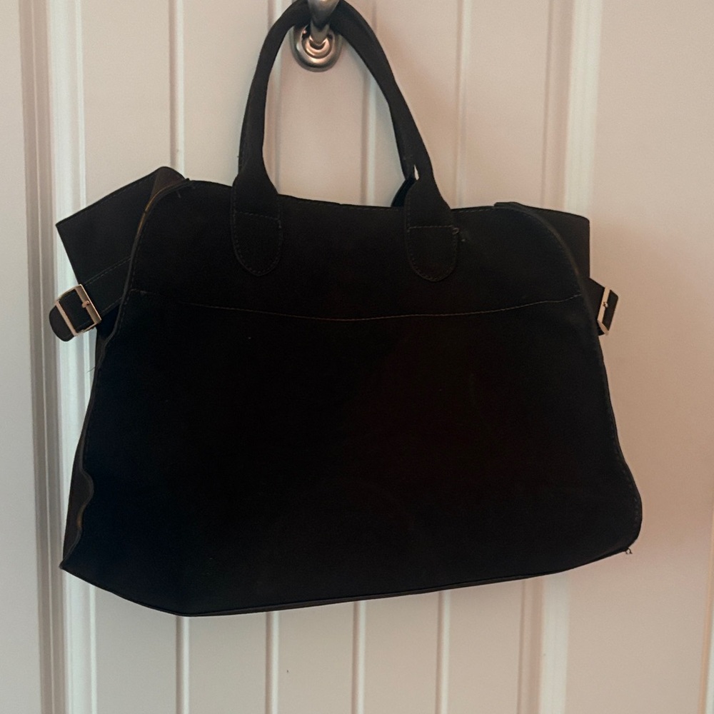 Stylish Black Handbag